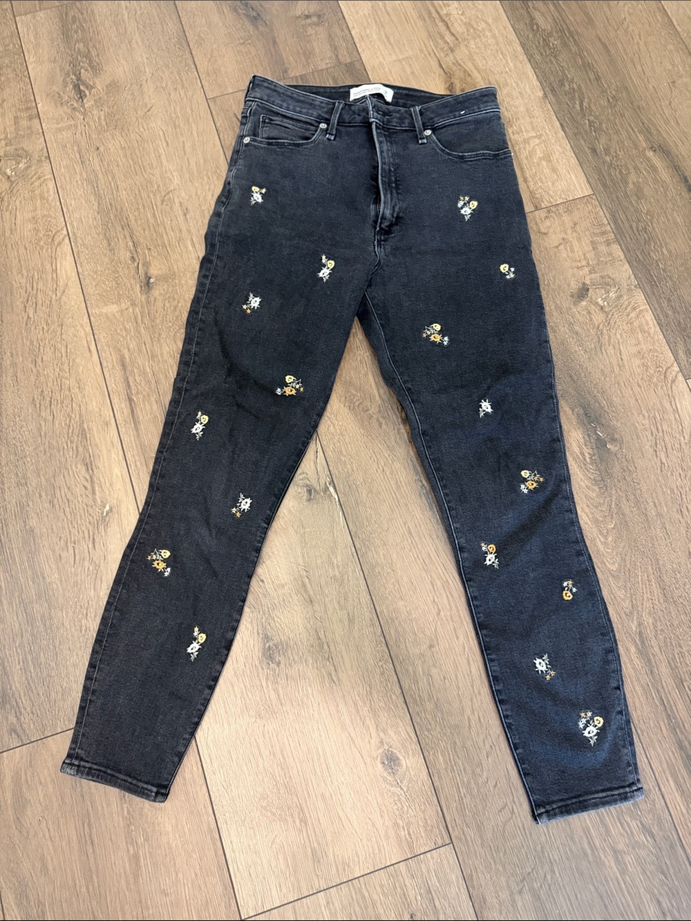 Abercrombie & Fitch Black Skinny Jeans with Yellow & White Floral Embroidery